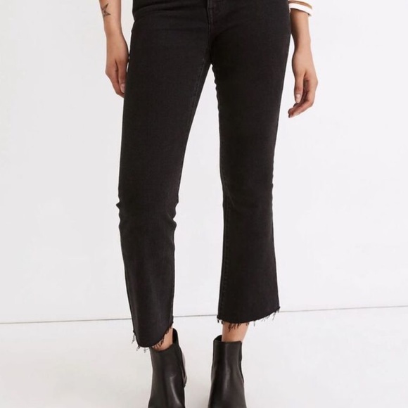 Madewell Denim - Madewell High-Rise slim crop Black boyjean Frayed jeans